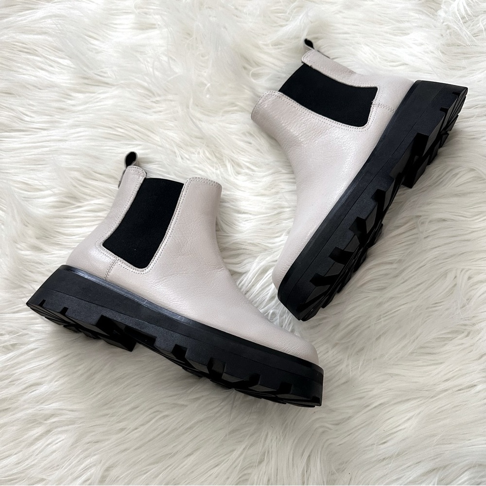 Karl Lagerfeld Mayde Chelsea Boots View 3